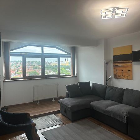 High Level Apart Oradea Free Reserved Parking Extérieur photo