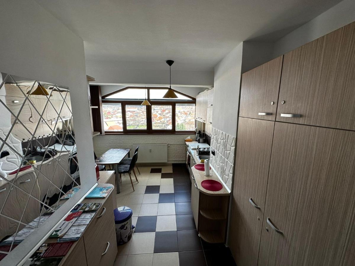 High Level Apart Oradea Free Reserved Parking Extérieur photo